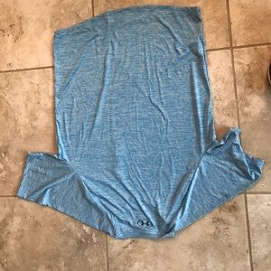 Men’s Under Armour shirt